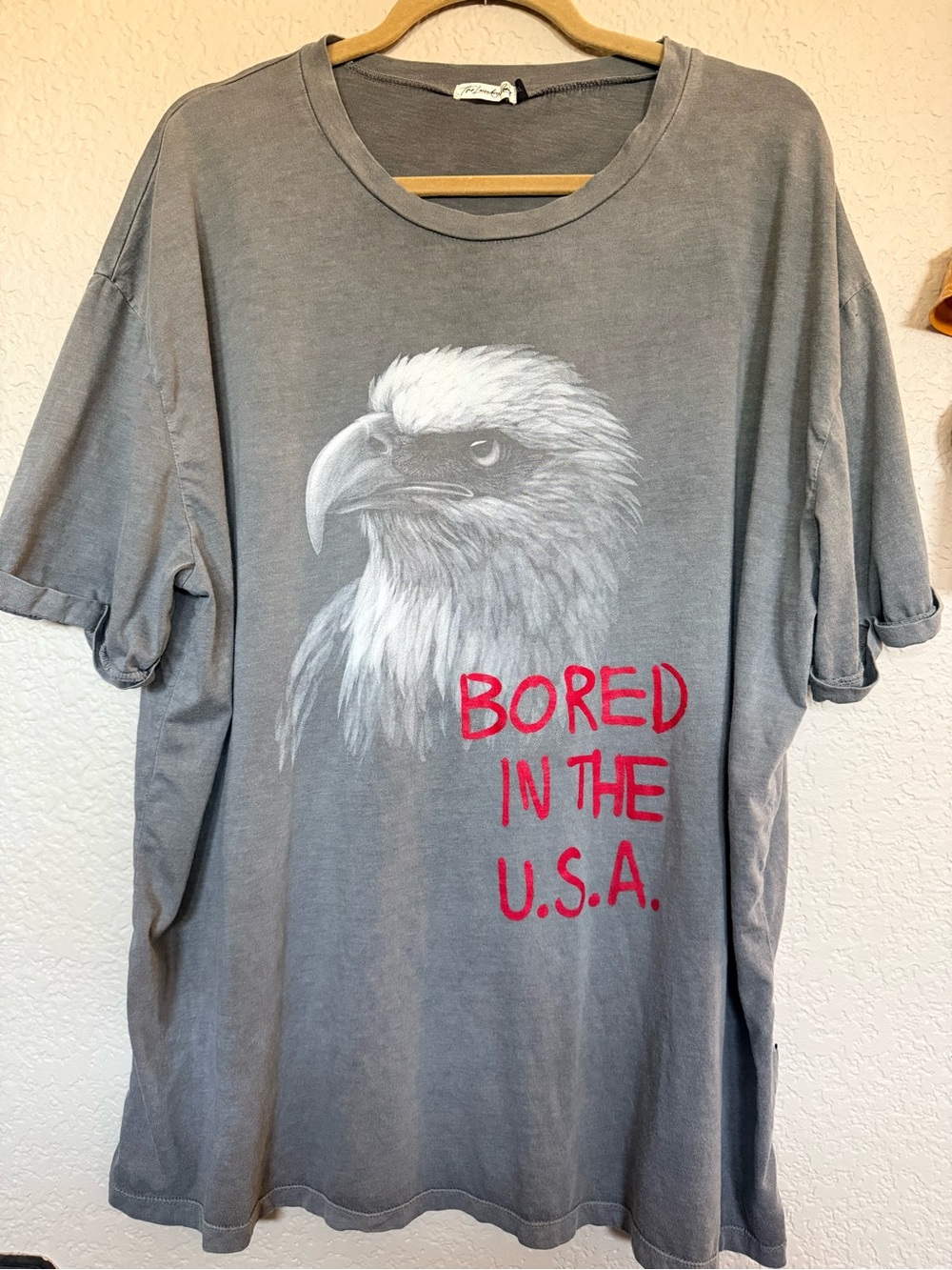 EXCELLENT THE LAUNDRY ROOM, BORED IN THE USA ROLLED SLEEVE TEE, XL